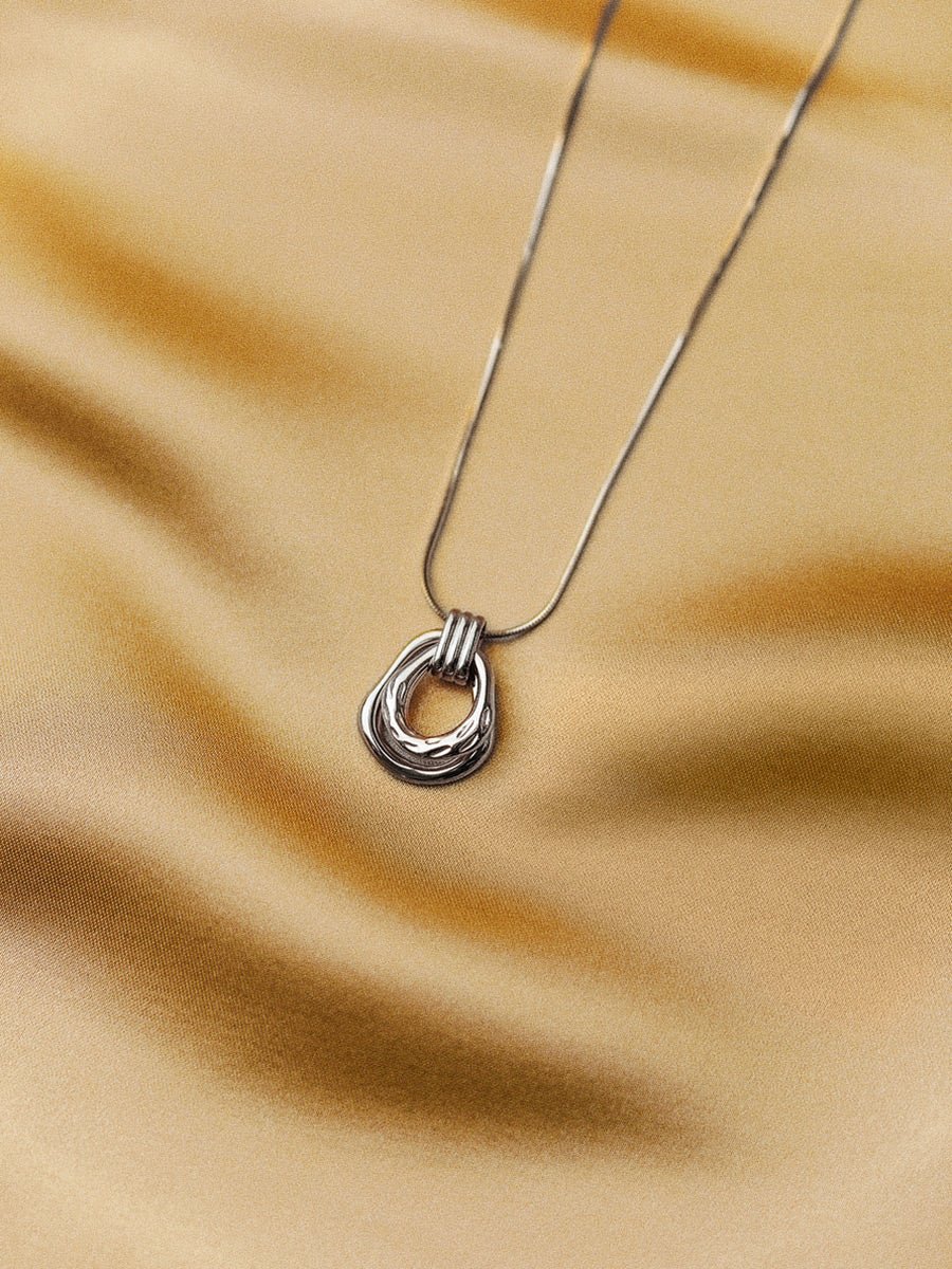 EmyriLunara Interlock NecklaceEmyriNecklacesSilber