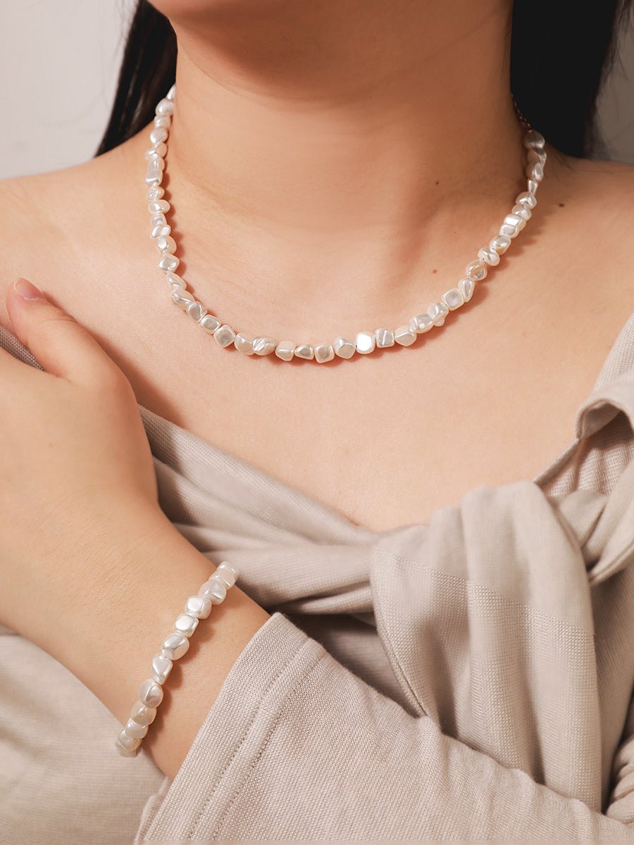 EmyriMireya Pearl SetEmyriSetsGold