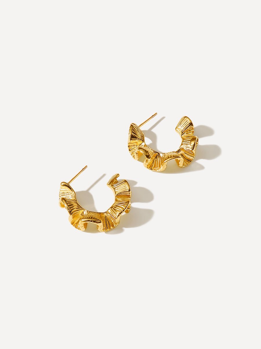 EmyriRhea Sculpted HoopsEmyriEarringsGold