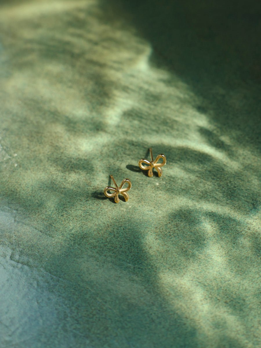 EmyriLia Bow StudsEmyriEarringsRosé