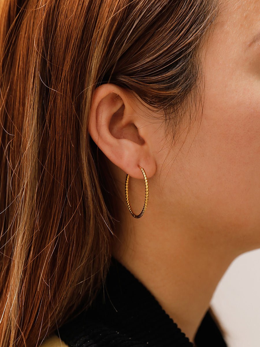 EmyriLume Twist HoopsEmyriEarringsGold